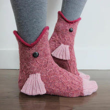 Laden Sie das Bild in den Galerie-Viewer, Süße Gestrickte Tiersocken
